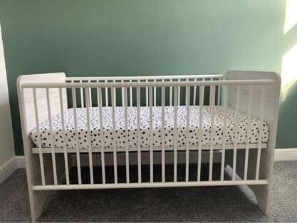 leon's nursery furniture